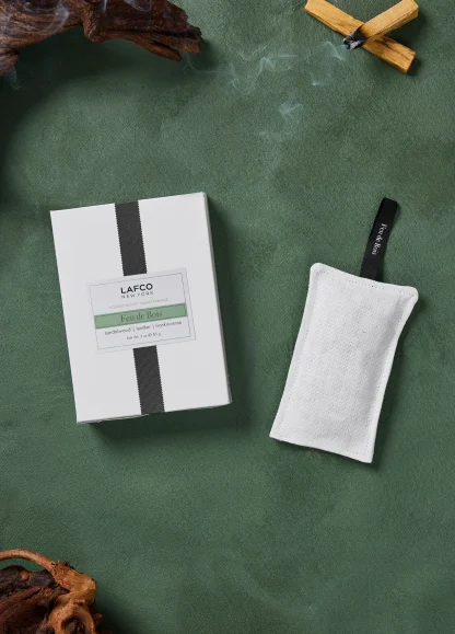 Feu De Bois Scented Sachet