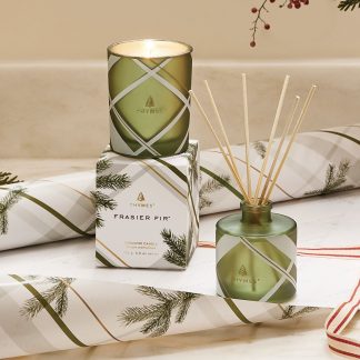 Frasier Fir? Frosted Plaid 6.5 oz Poured Candle