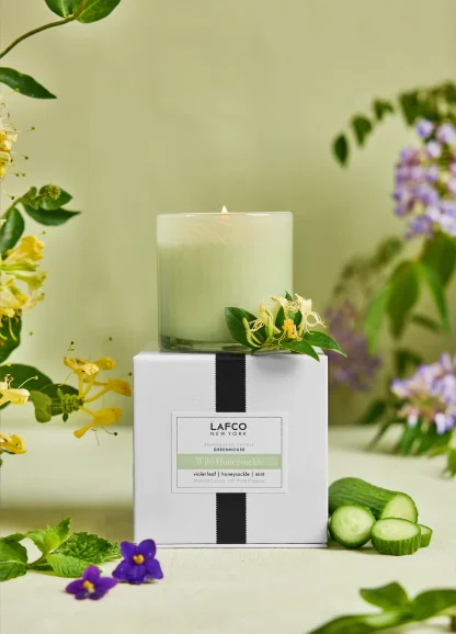Wild Honeysuckle Classic Candle